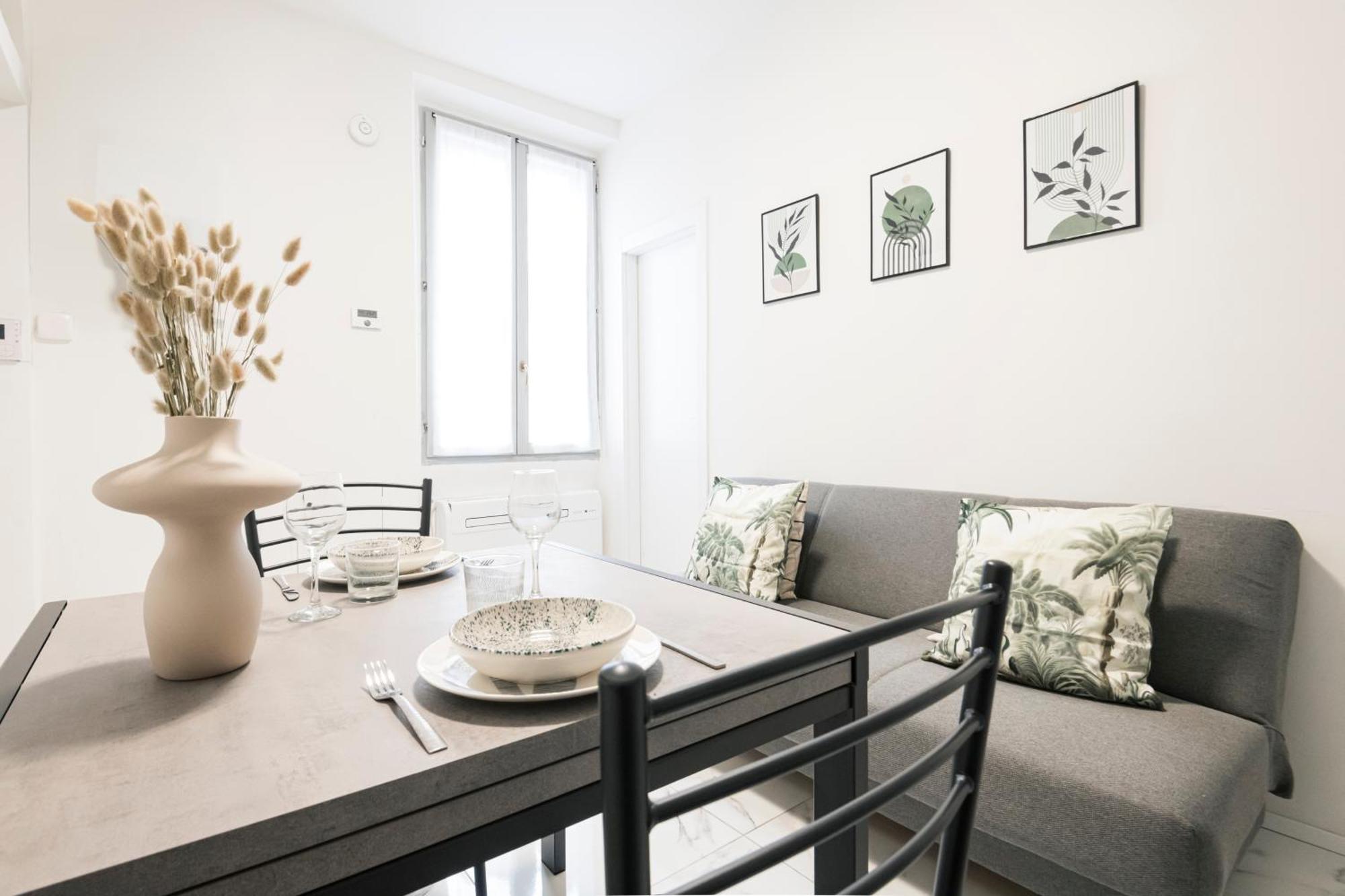 Easylife - Appartamento Elegante Moderno E Accogliente - La Tua Oasi In Citta Милан Экстерьер фото